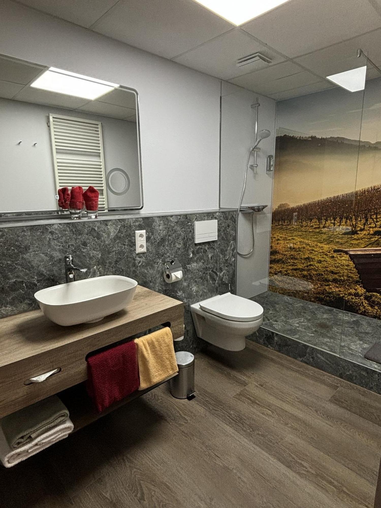 Landgasthaus Zur Linde, Neusatz บึล ห้อง รูปภาพ